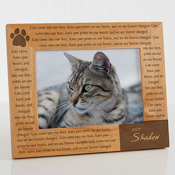 Thoughtful Gift Ideas For Someone Who Lost A Pet