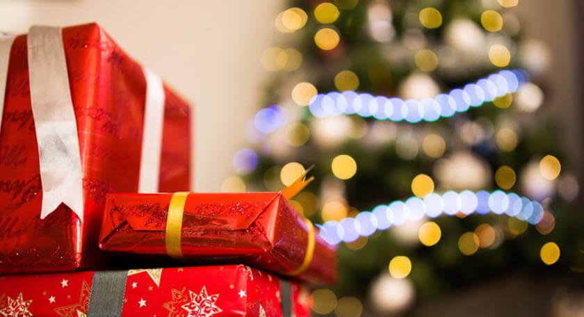 Christmas Tags & Gift Wrap
