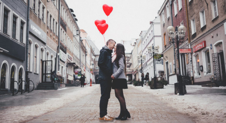 3 Romantic Photo Gift Ideas to Fall in Love With