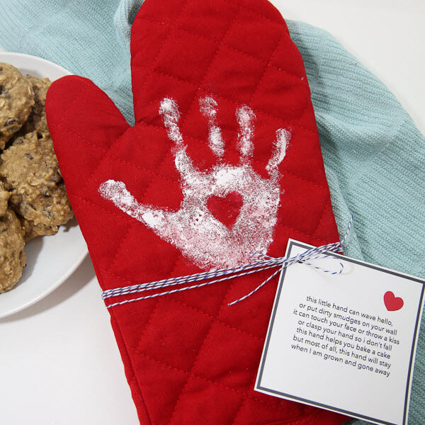 mother's day gifts for grandma with DIY Oven Mitt for Grandma