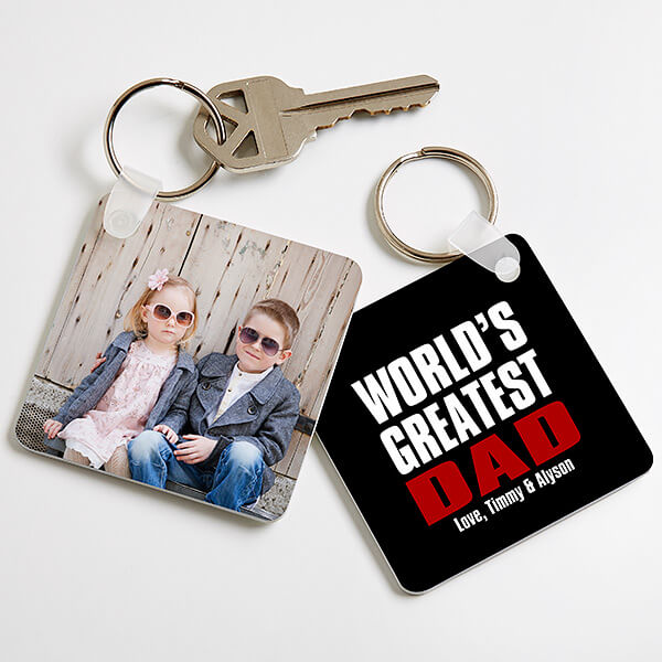 last-minute father's day gifts with photo keychain