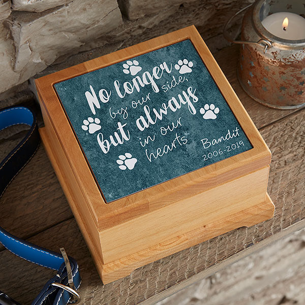 pet memorial gift ideas with Personalized Pet Urn