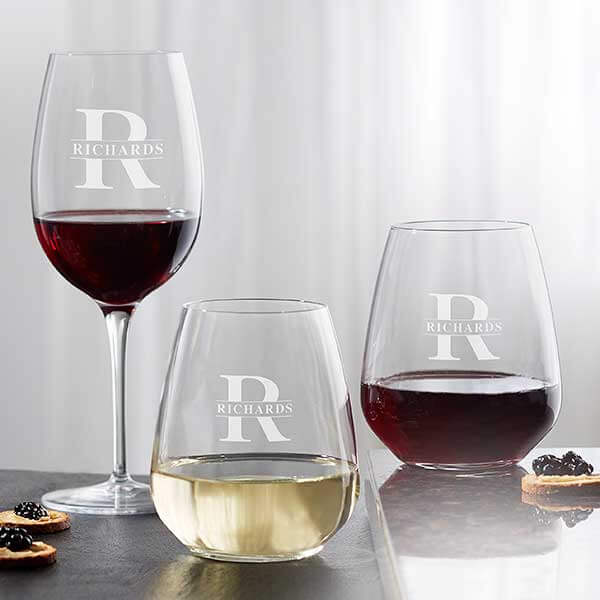 engraved wedding gifts with wine glasses