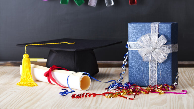 12 Best Gifts for College Grads