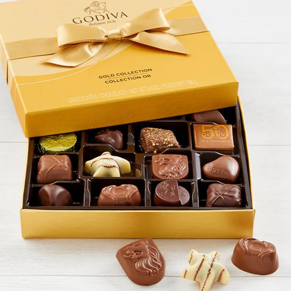 retirement gift ideas Godiva Gold Ballotin Chocolates Box
