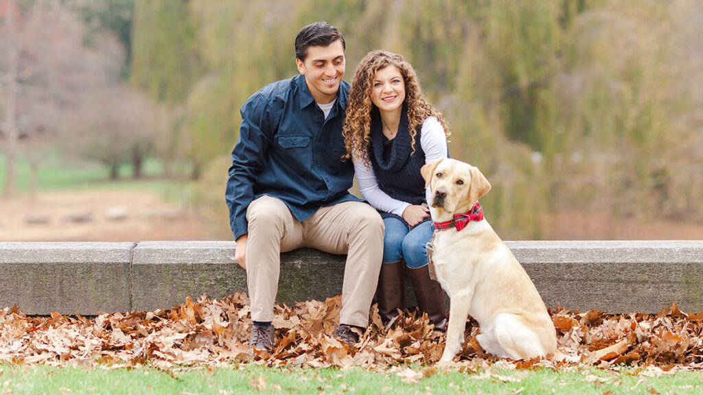 christmas card photo ideas Include furry friends