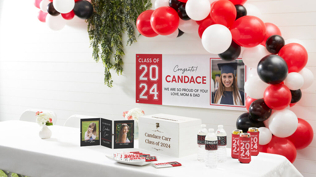 graduation party ideas decorated table