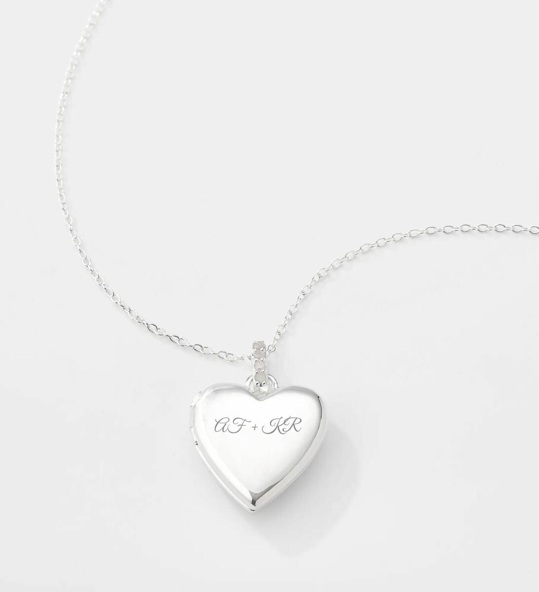 push present ideas heart locket